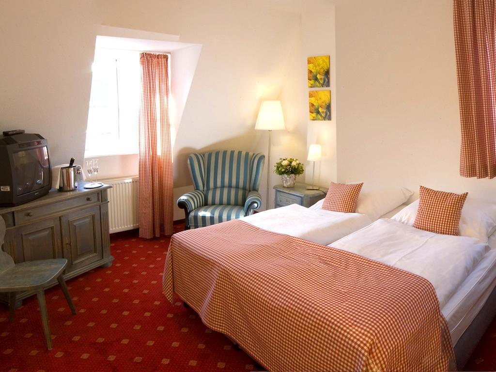 Landgasthof Und Hotel Weisser Lowe Eckental Habitación foto