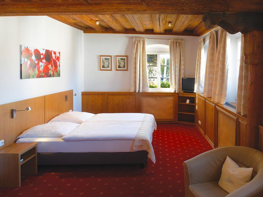 Landgasthof Und Hotel Weisser Lowe Eckental Habitación foto